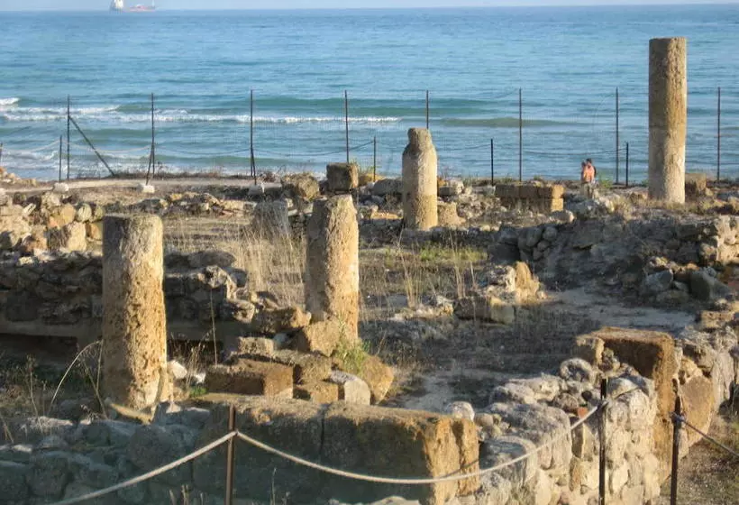 هتل Costa Del Sol