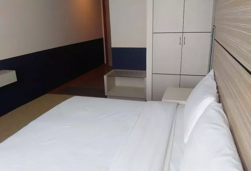 Hotel Grand Medallion