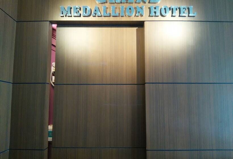 فندق Grand Medallion