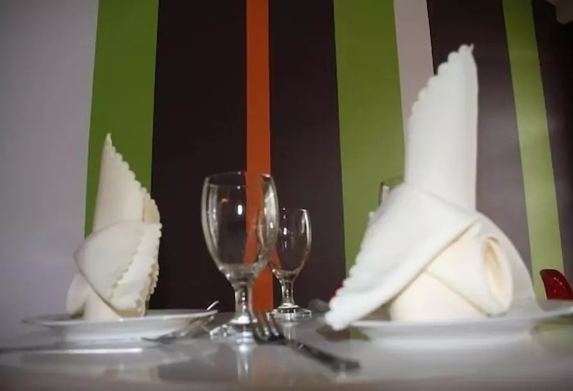 Hotel Grand Medallion