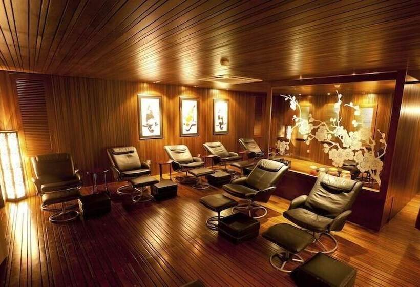 فندق Grand Medallion