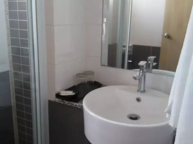 Hotel Grand Medallion