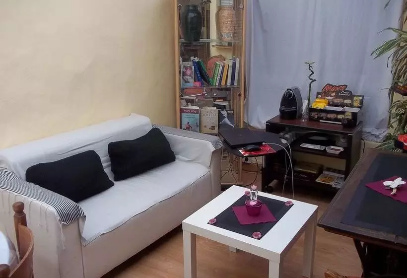 Отель Innova Cardabella