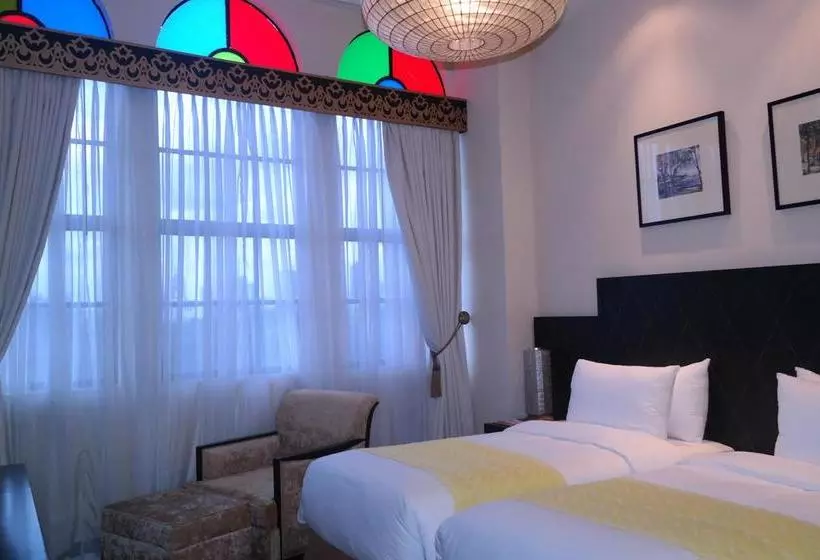 Отель The Luneta