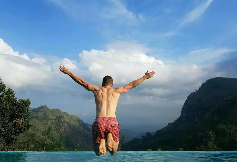 Отель The Pinnacle Ella