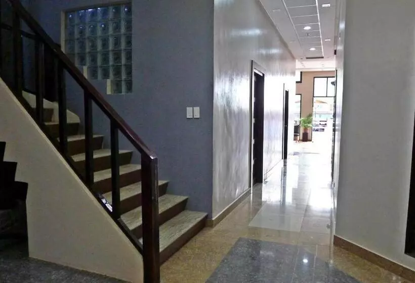 فندق Rovic S Tourist