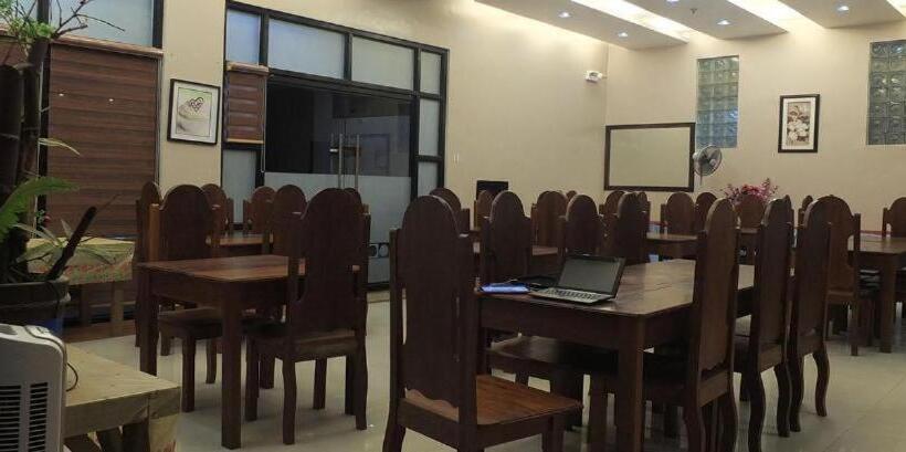 酒店 Rovic S Tourist