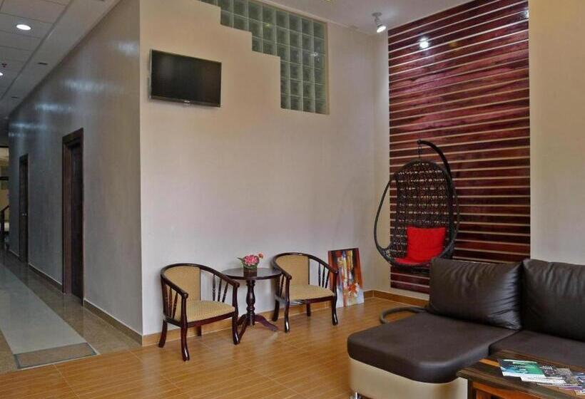 酒店 Rovic S Tourist