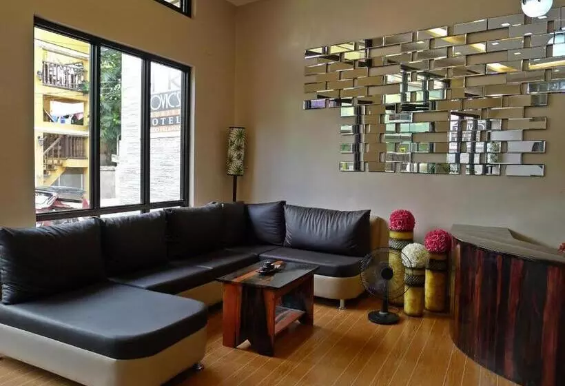 فندق Rovic S Tourist