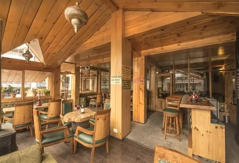 هتل Whispering Inn By Vivaan