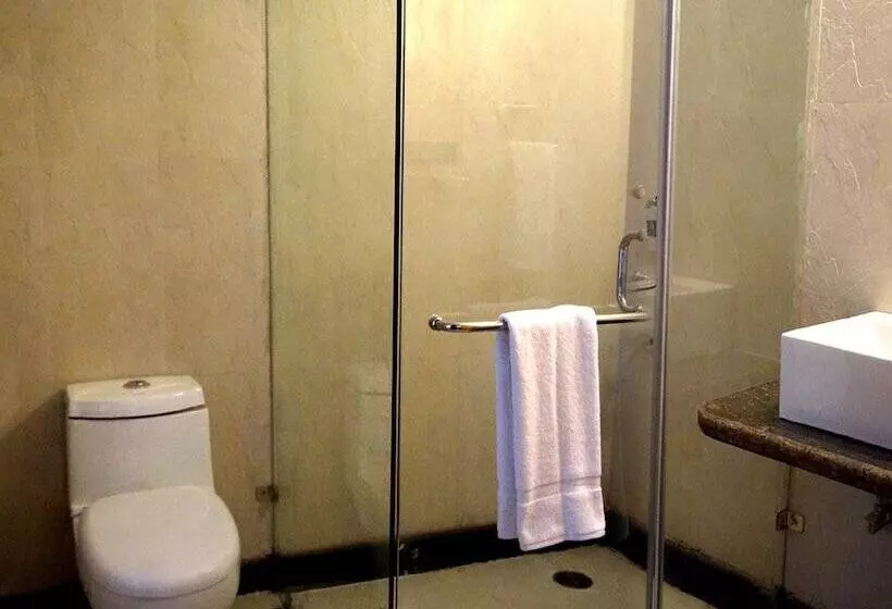 هتل Whispering Inn By Vivaan