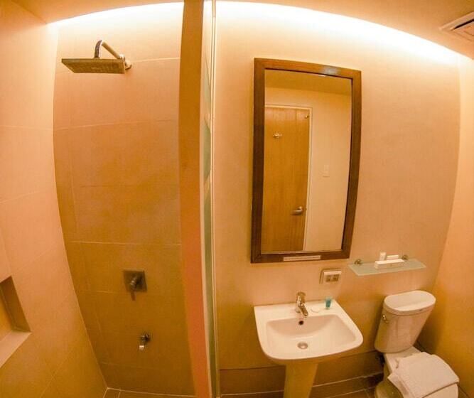 Zerenity Hotel & Suites