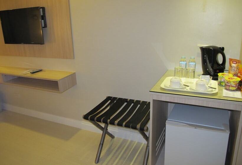 Zerenity Hotel & Suites