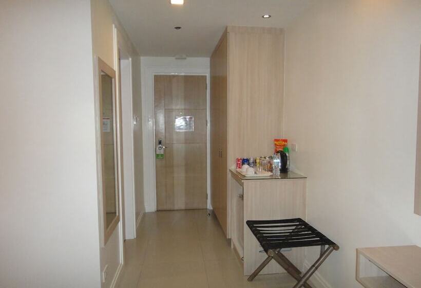 Zerenity Hotel & Suites