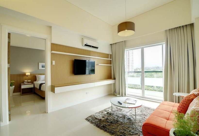 Zerenity Hotel & Suites