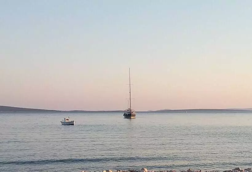 Michalis Apartments Near The Beaches With Sea View