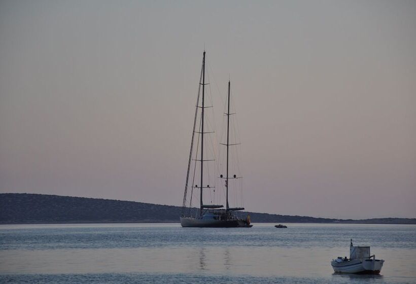 Michalis Apartments Near The Beaches With Sea View