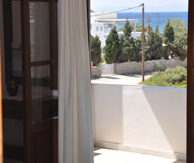 Michalis Apartments Near The Beaches With Sea View