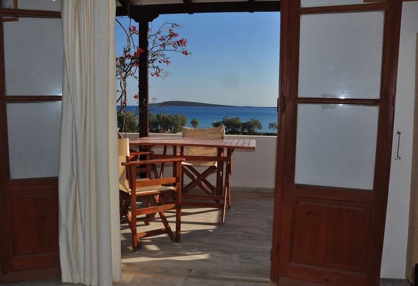 Michalis Apartments Near The Beaches With Sea View
