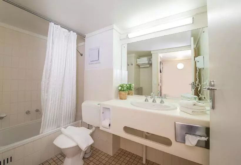 모텔 23 At The Gables