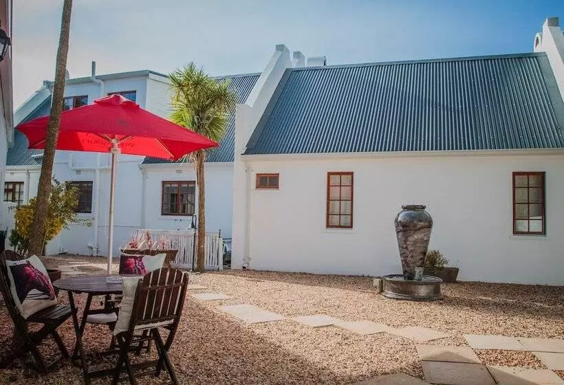 بنسيون Aan De Oever Guesthouse