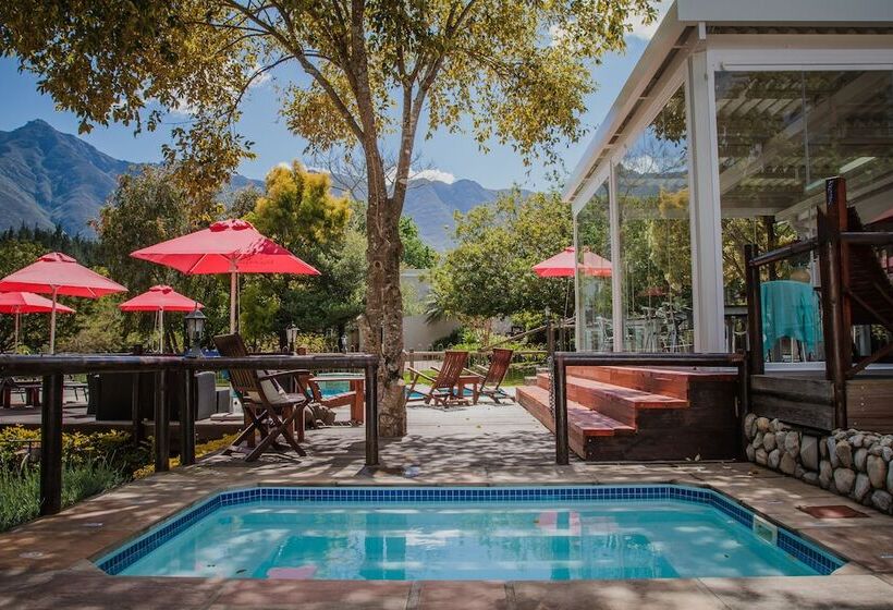 بنسيون Aan De Oever Guesthouse