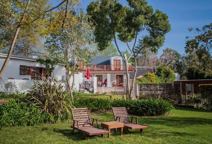 بنسيون Aan De Oever Guesthouse