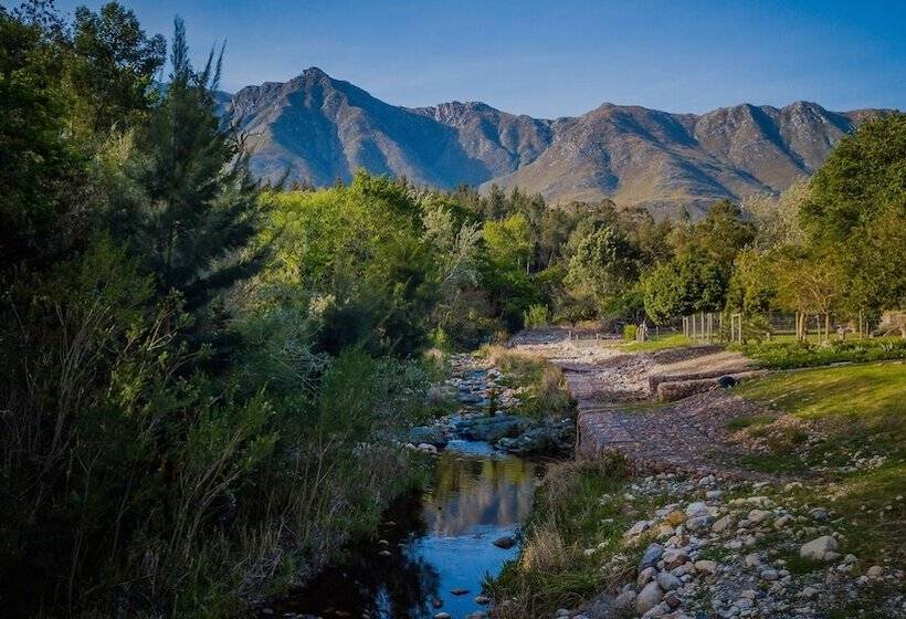 بنسيون Aan De Oever Guesthouse