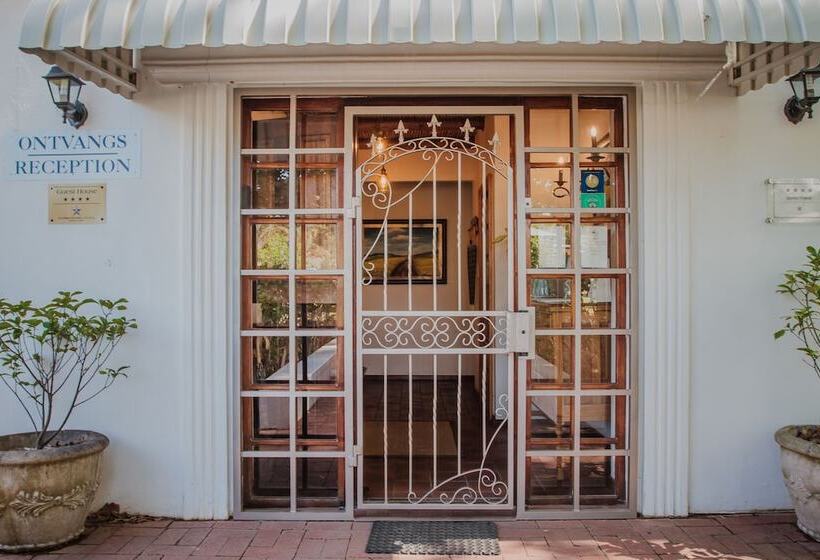 بنسيون Aan De Oever Guesthouse