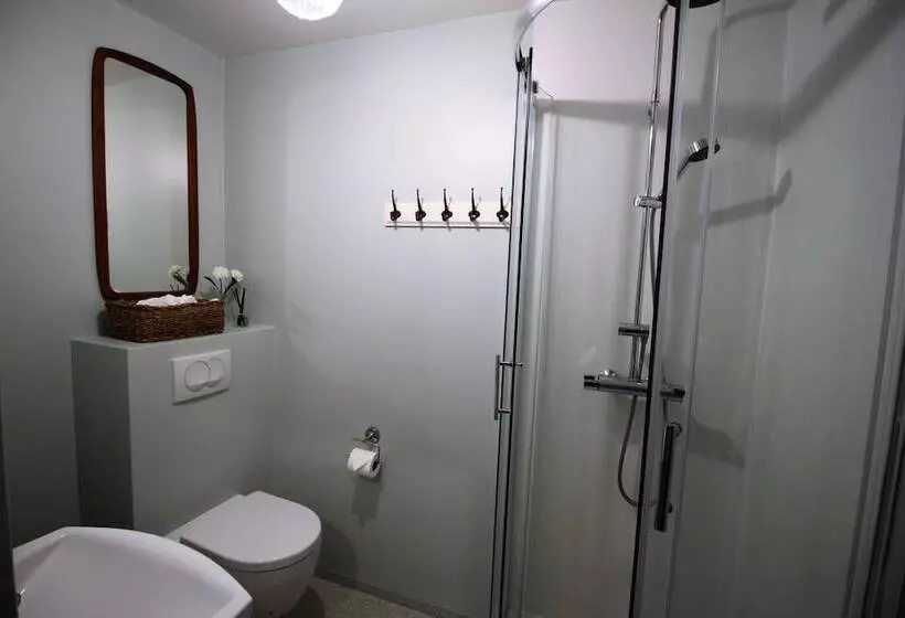 پانسیون Grettir Guesthouse