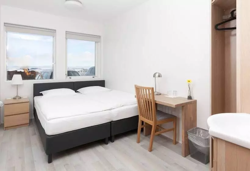 پانسیون Kef Guesthouse By Keflavik Airport