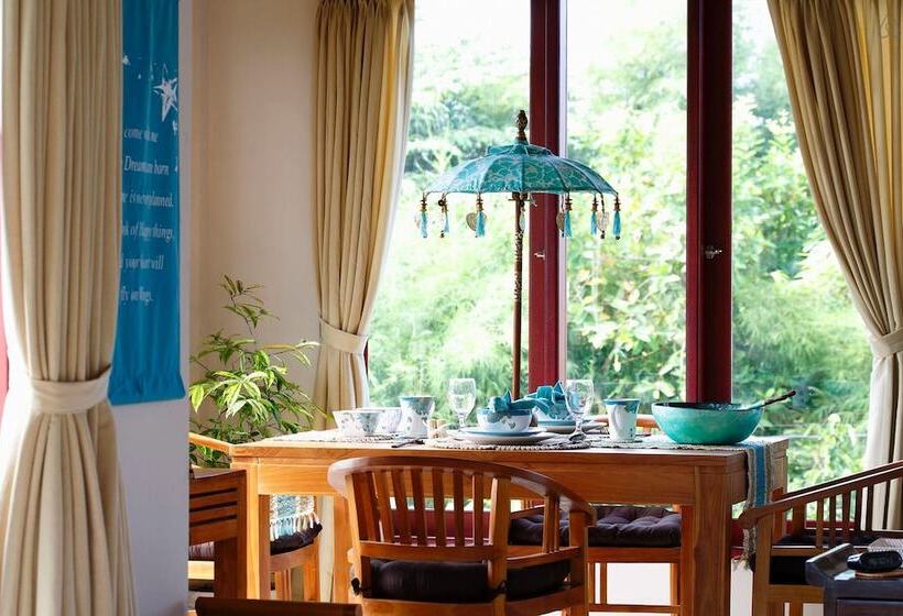 Villa Create Luv Play