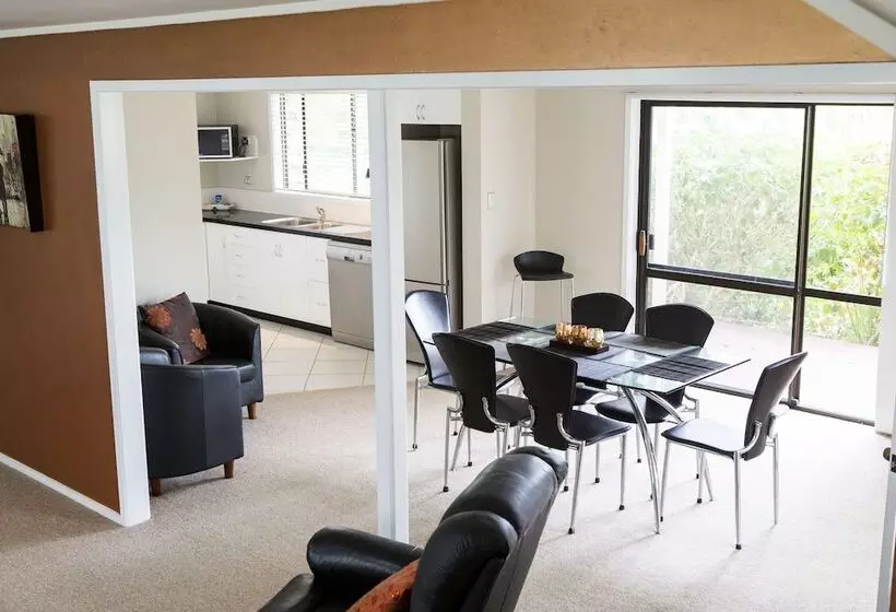 Aataren Norfolk Island Villas