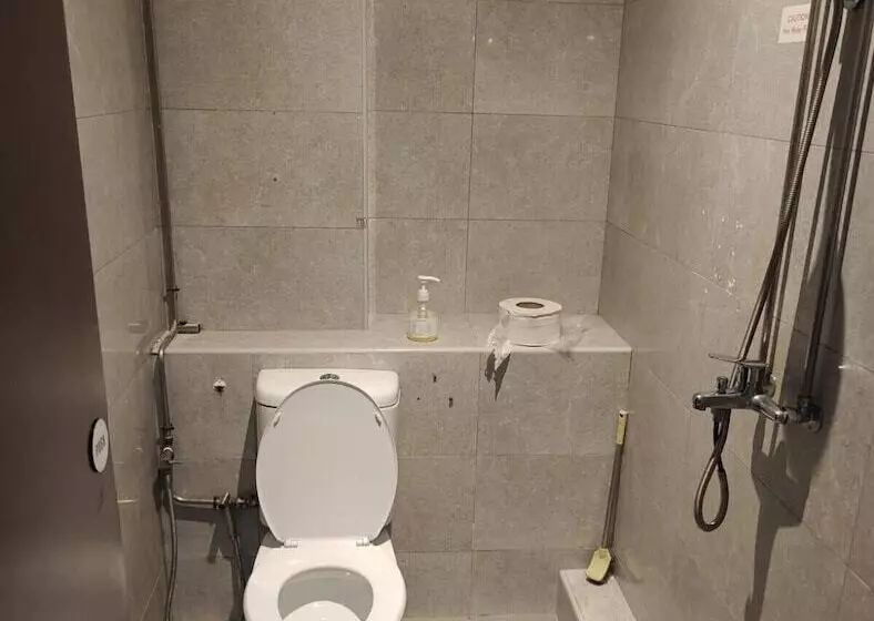 هاستل The Room @ Bugis