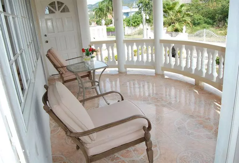 Celebrity Villa Jamaica