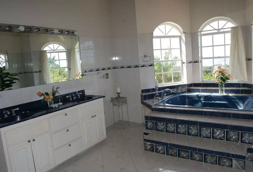 Celebrity Villa Jamaica