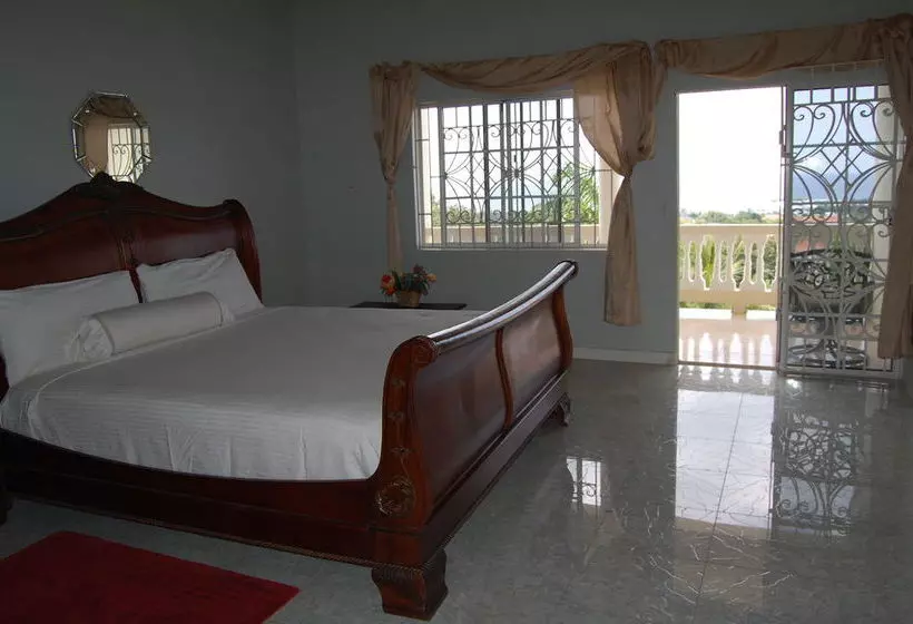 Celebrity Villa Jamaica