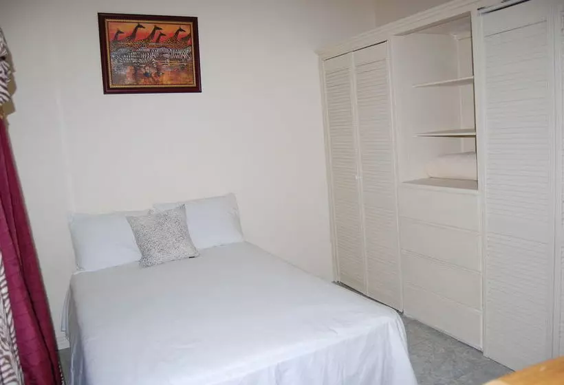 Celebrity Villa Jamaica