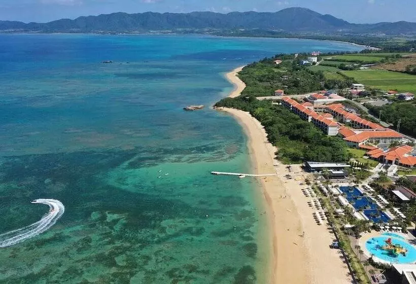 Fusaki Beach Resort Hotel & Villas