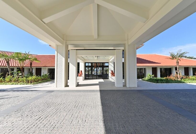 Fusaki Beach Resort Hotel & Villas