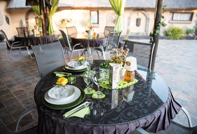 בית מלון כפרי African Rock Lodge