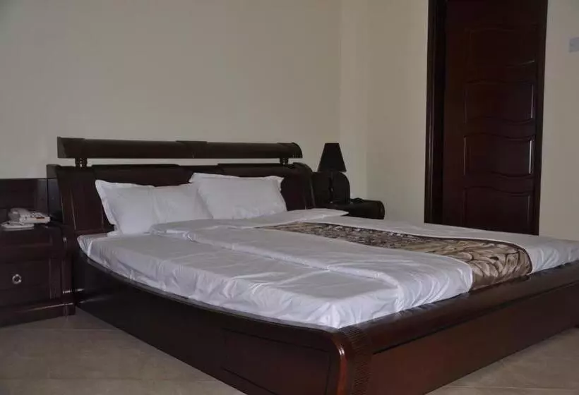 هتل Biraj International