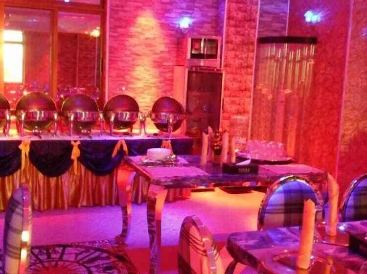 هتل Biraj International