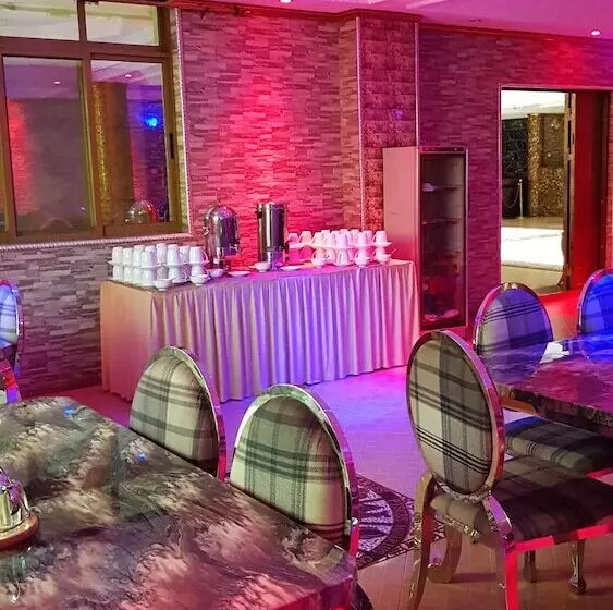 هتل Biraj International