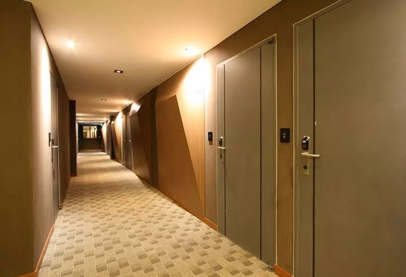 Отель Cats Suwon