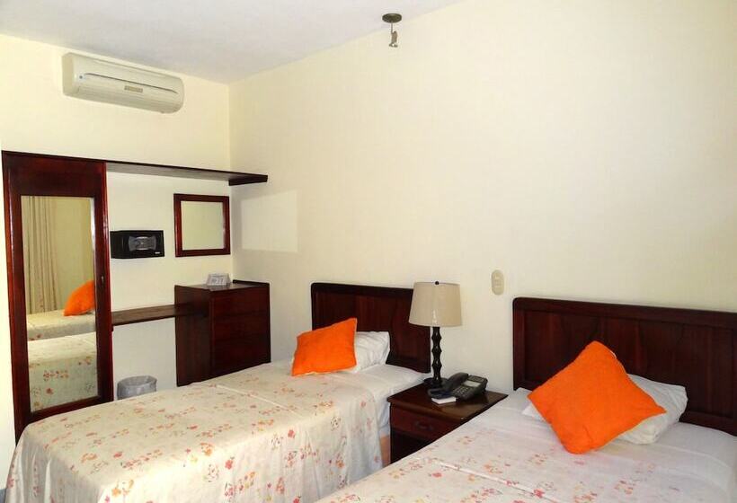 هتل Costa Azul County Beach