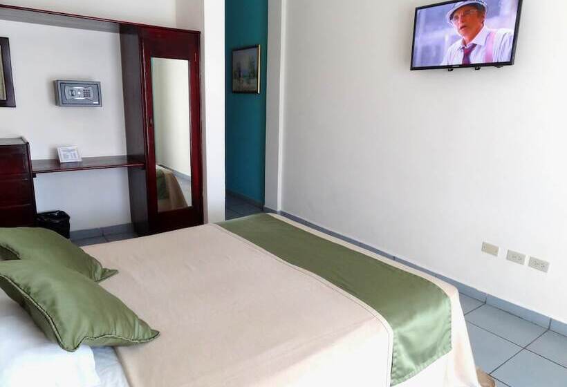 هتل Costa Azul County Beach