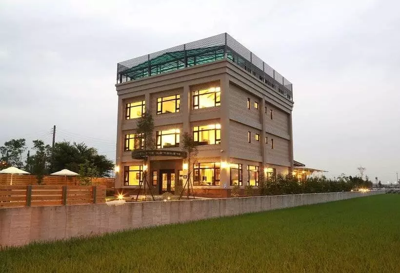 هتل Lo Hong Ka Countryside House