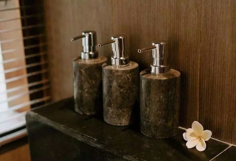 Отель The Sakara Villa Ubud