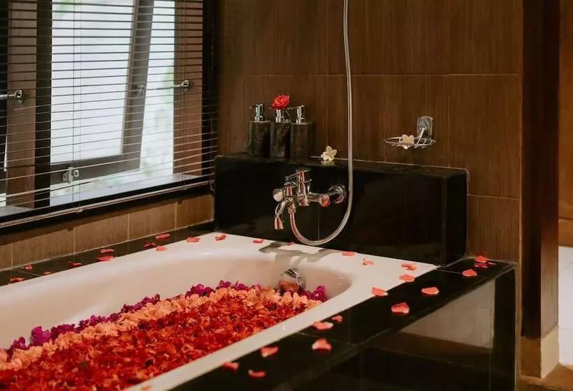 Отель The Sakara Villa Ubud